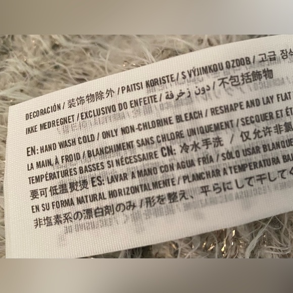 Abercrombie & Fitch Fuzzy Sweater - Picture 6 of 6